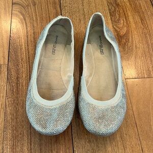 Bandolino metallic gold/silver ballet size 10